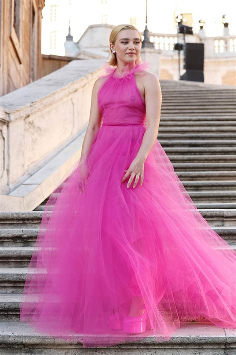 florence pugh valentino pink dress